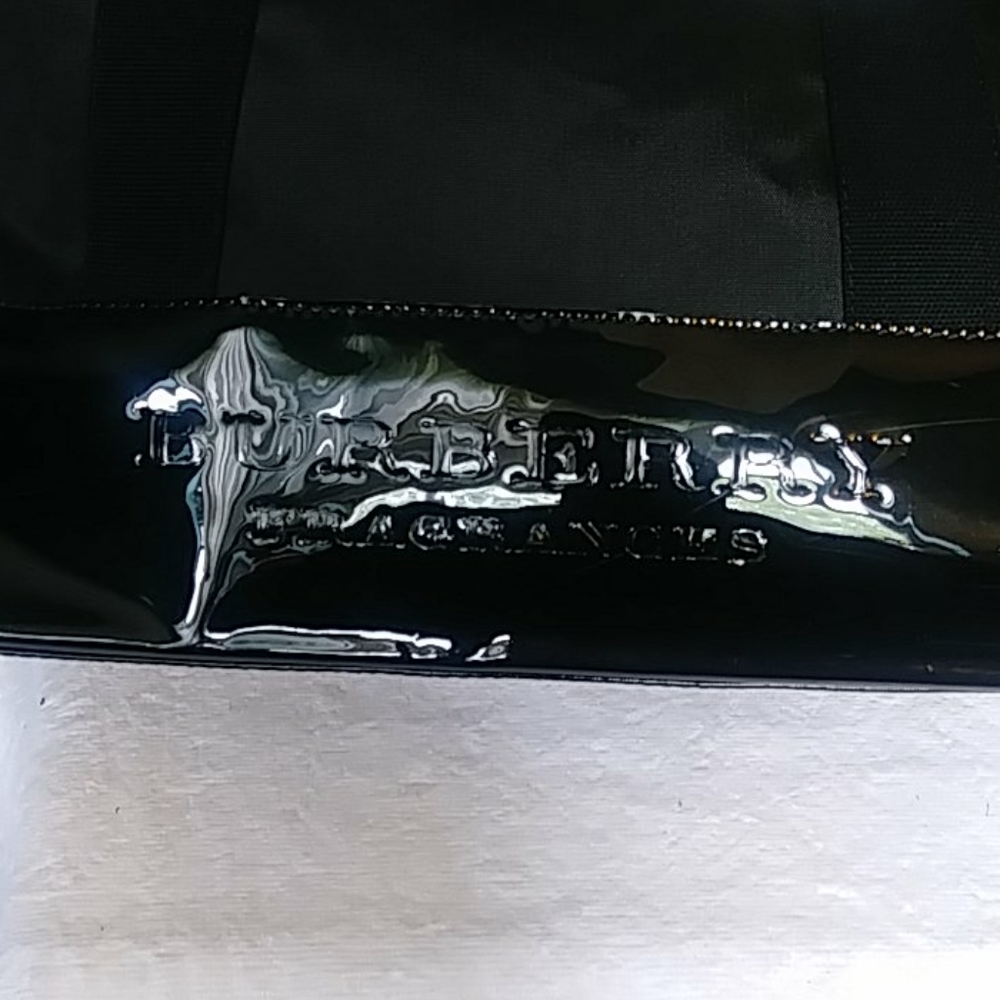 Burberry tote - Picture 2 of 7
